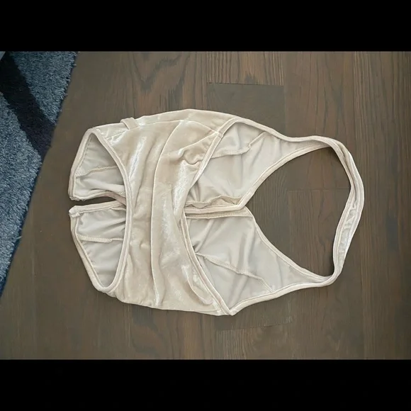 Halter Top - Picture 2 of 2